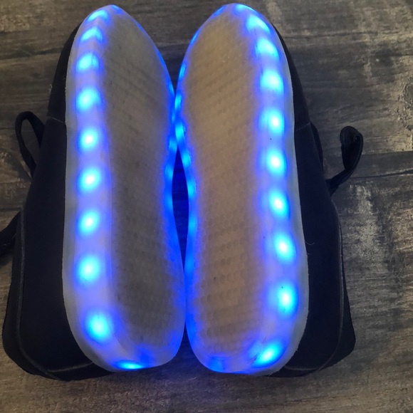 Light up shoes 5.5 - Picture 6 of 11